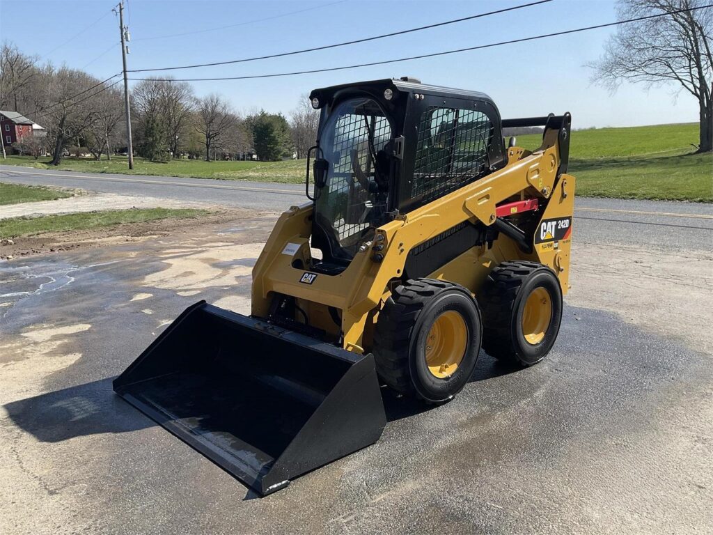 2019 CATERPILLAR 242D