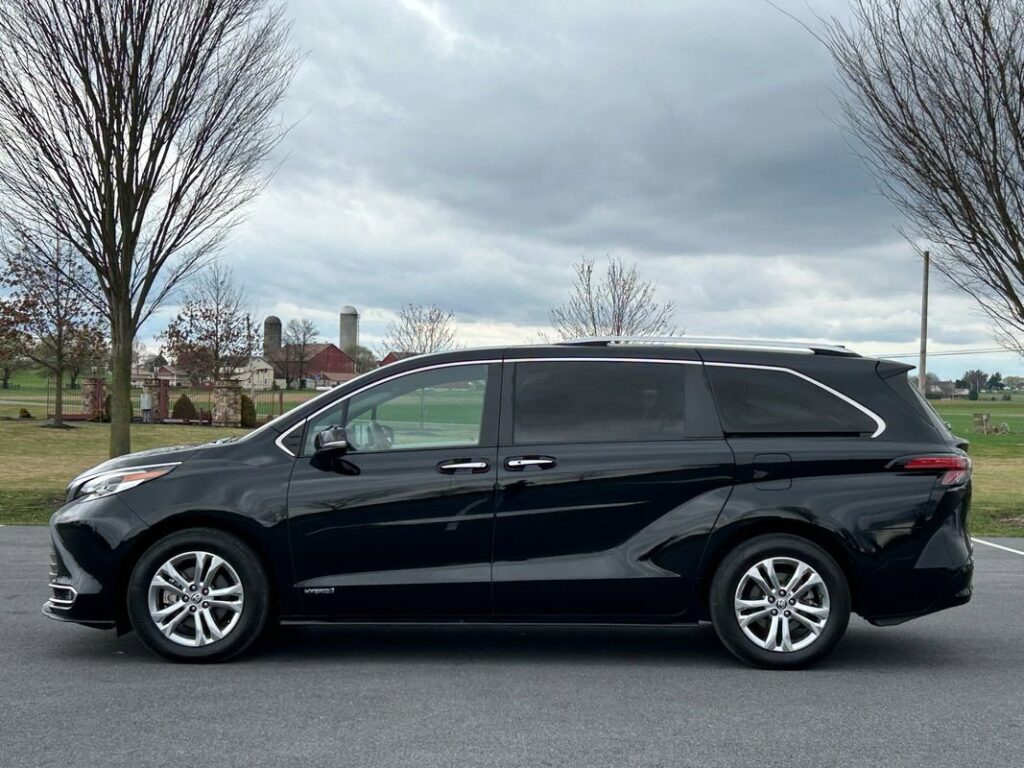 2021 Toyota Sienna Platinum